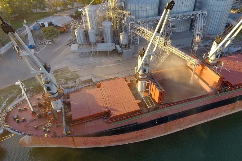 Судовладельцам грозят иски из-за ситуации на Красном море - FT